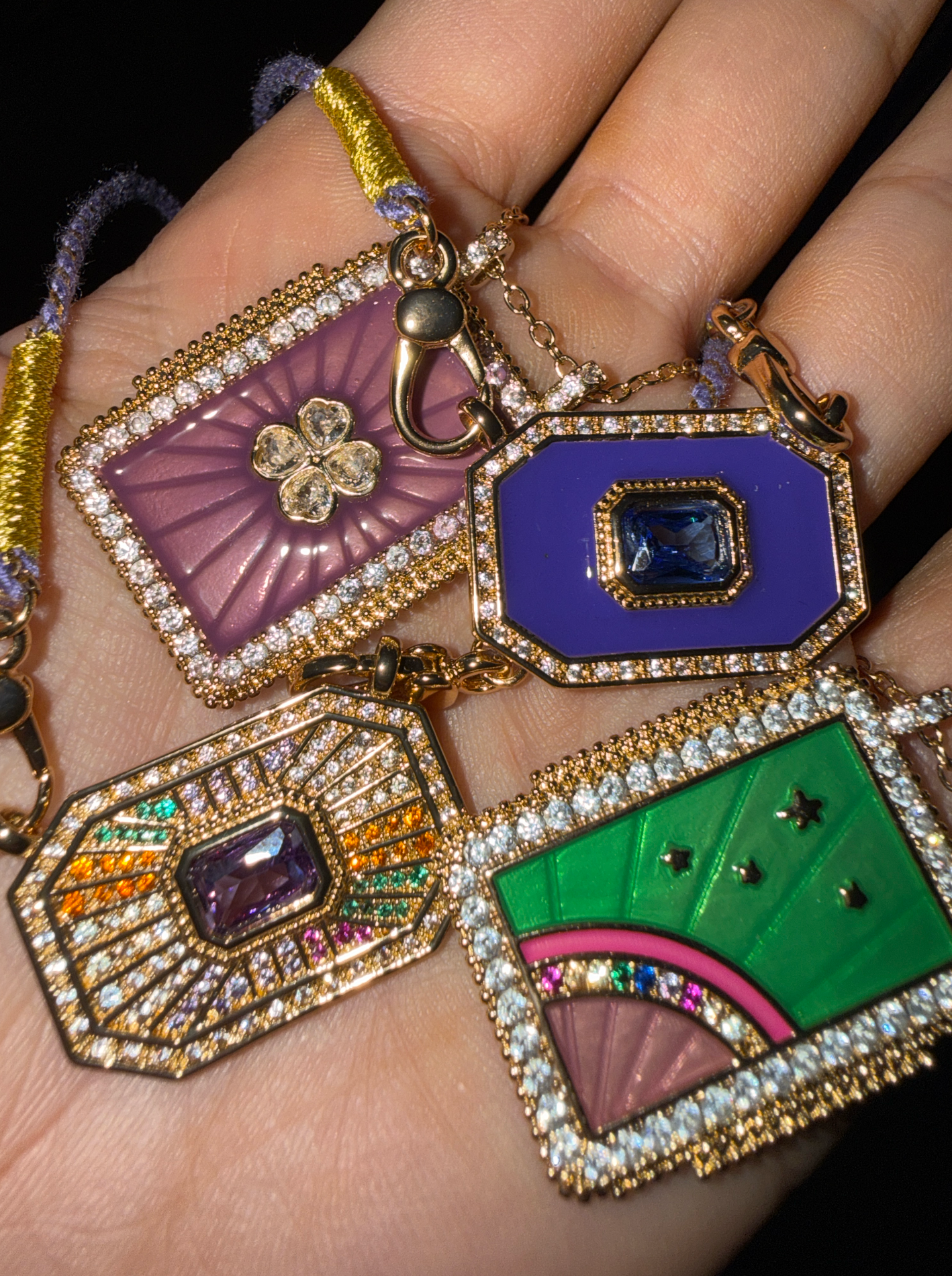 Collier Talisman VEGA